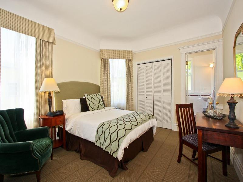 Parker Guest House image