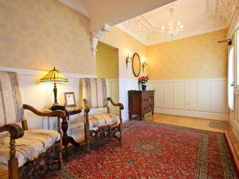 Parker Guest House image