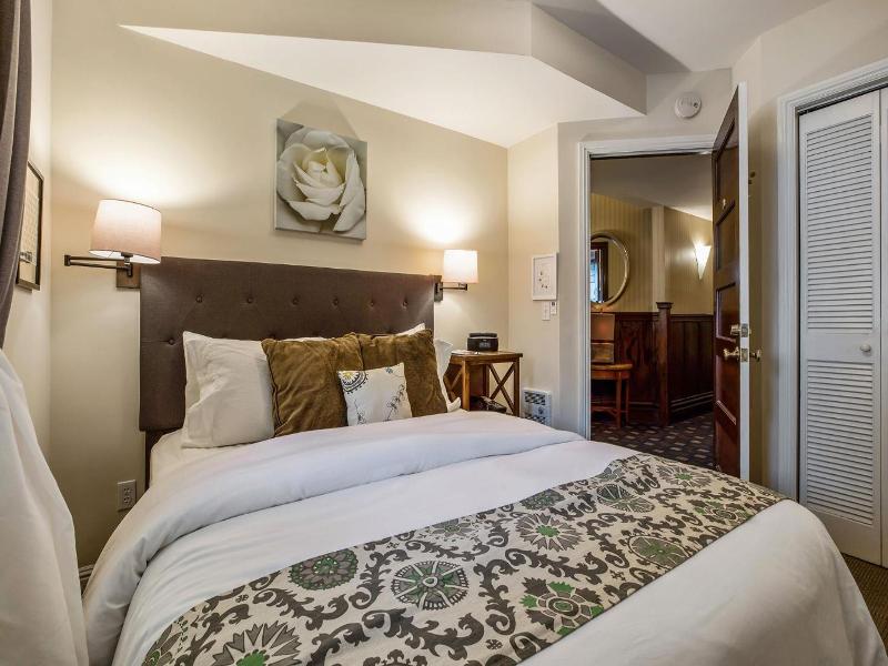 Parker Guest House image