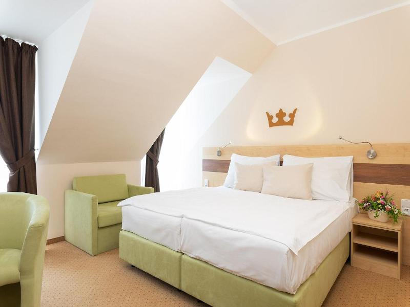 Hotel Ceská Koruna image