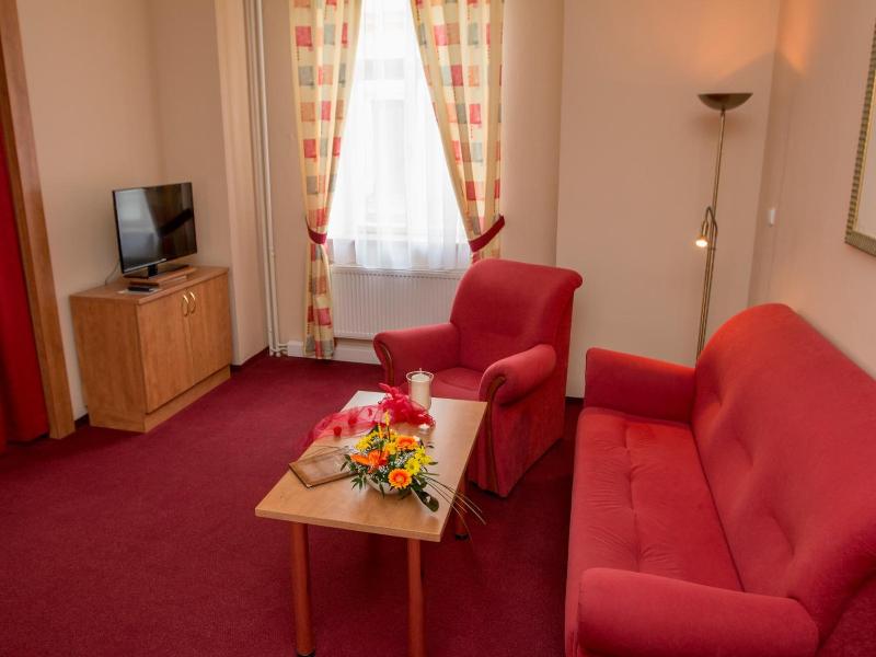 Hotel Ceská Koruna image