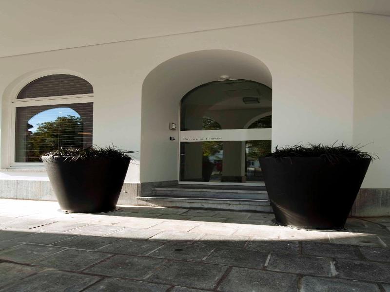 Square Hotel image