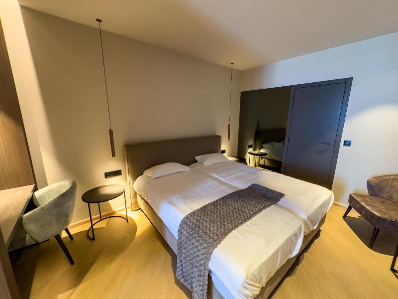 Hotel Villa Select image