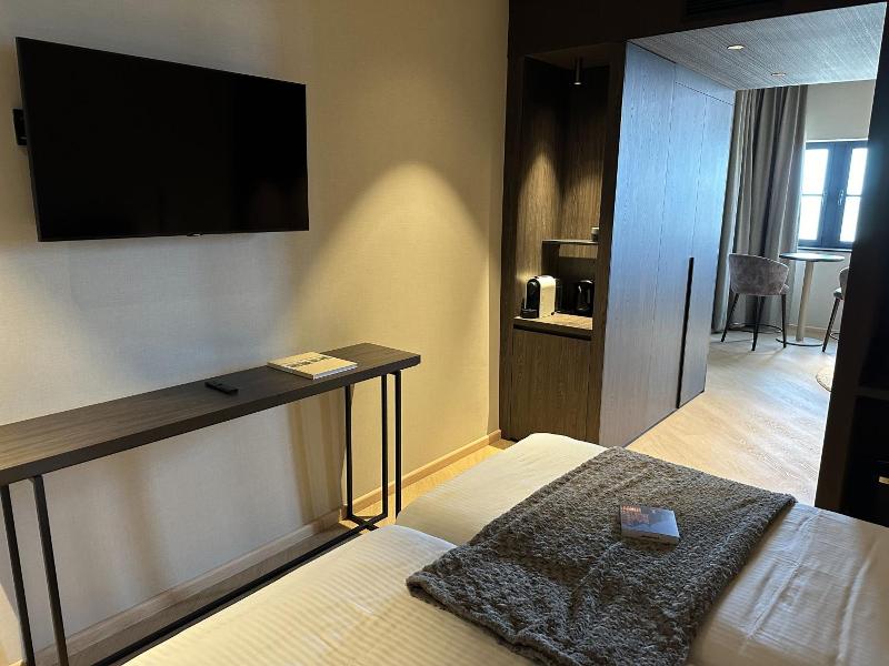 Hotel Villa Select image