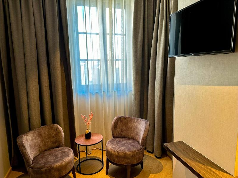 Hotel Villa Select image