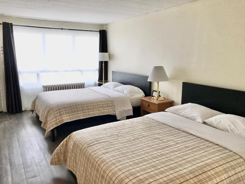 Lakeside Inn image