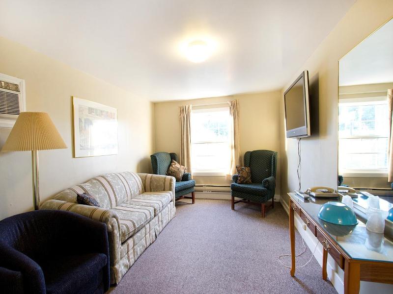 Homeward Inns Of Canada image