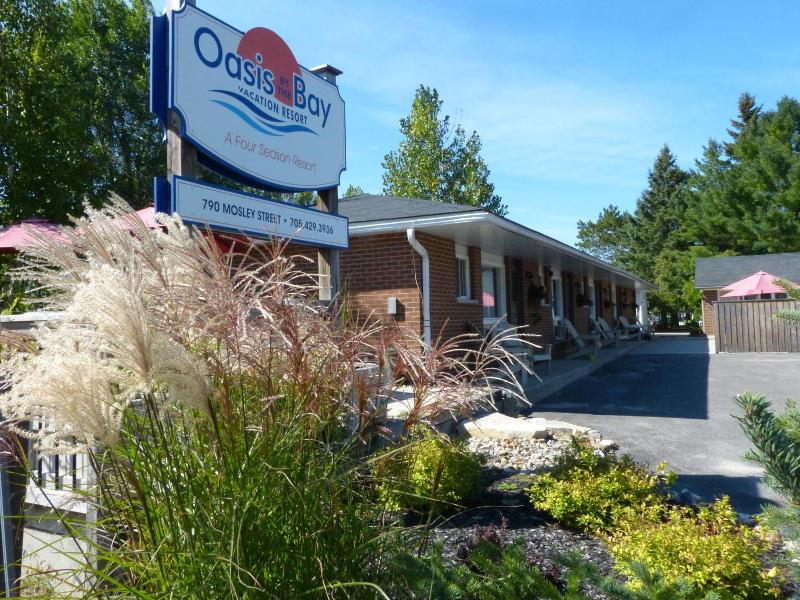 Oasis By The Bay Vacation Suites