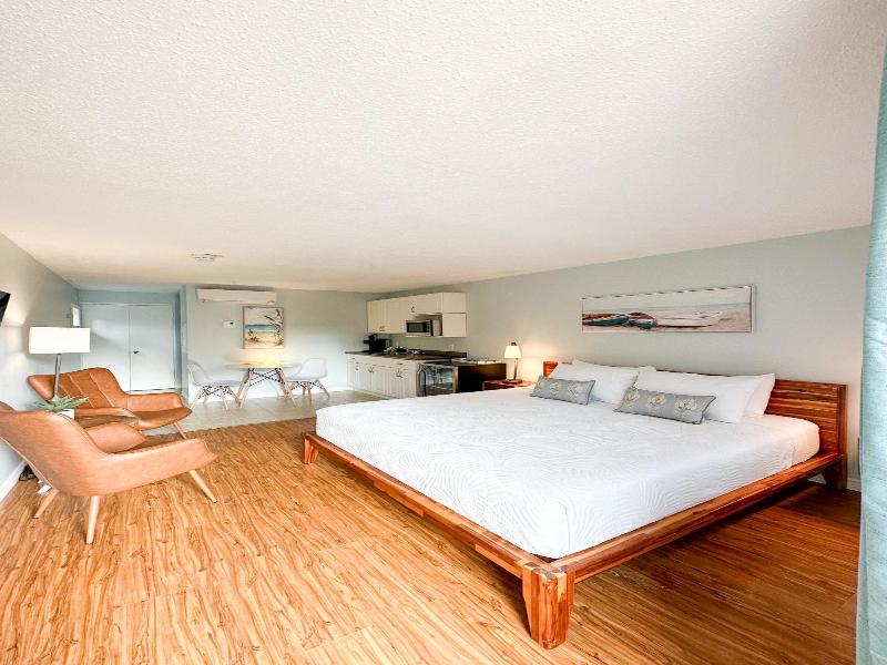 Oasis By The Bay Vacation Suites