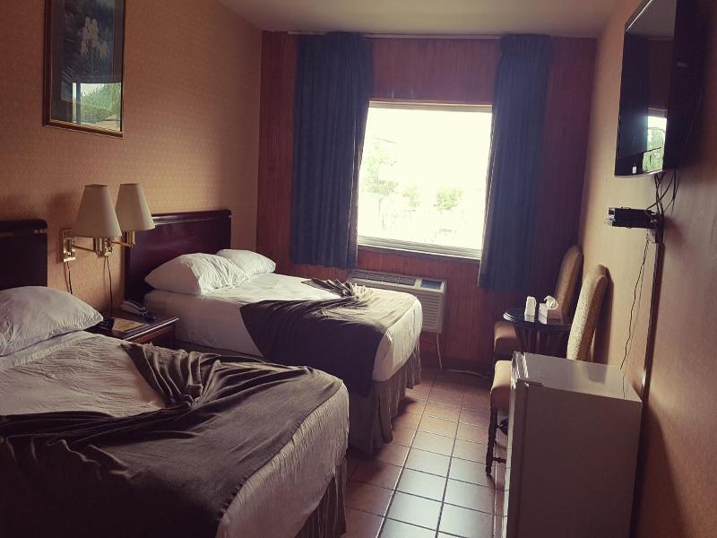 Chomedey Inn