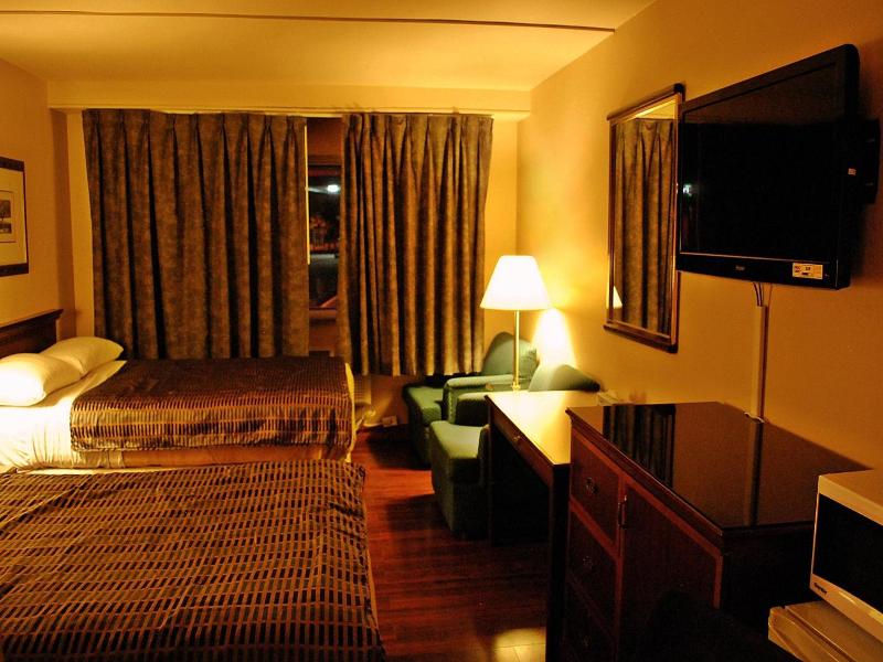 Chomedey Inn