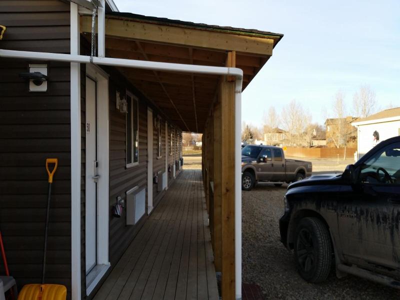 Bear's Den Lodge