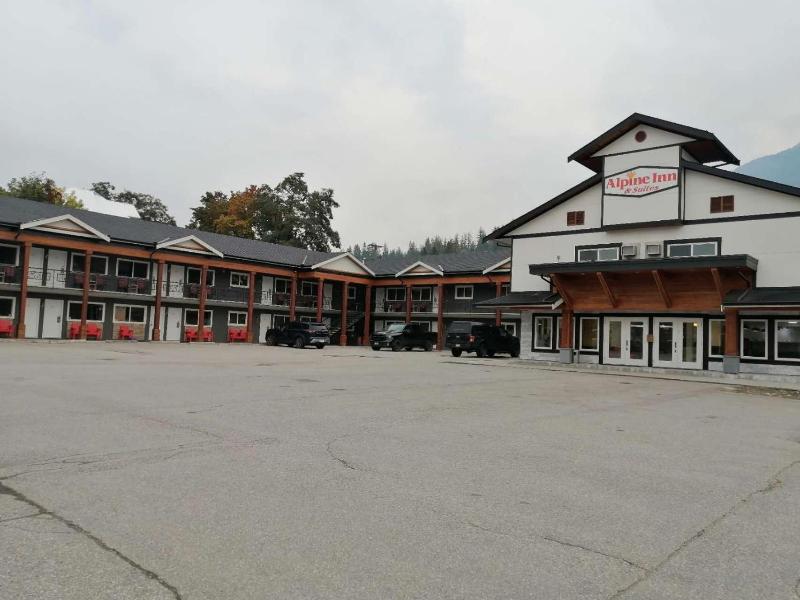 Alpine Inn & Suites image