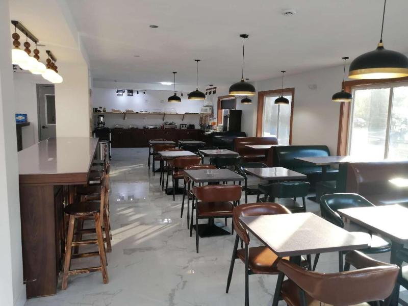 Alpine Inn & Suites image