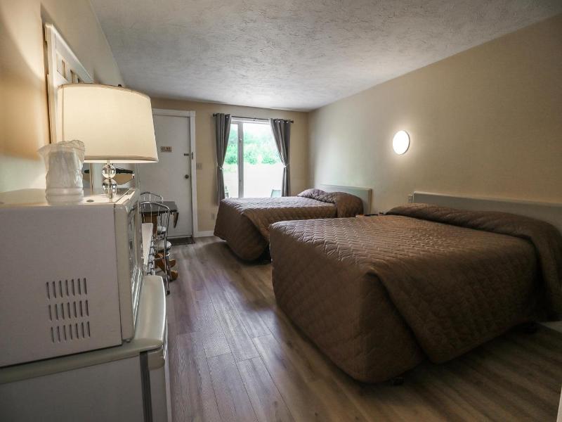 Atlantic Motel image