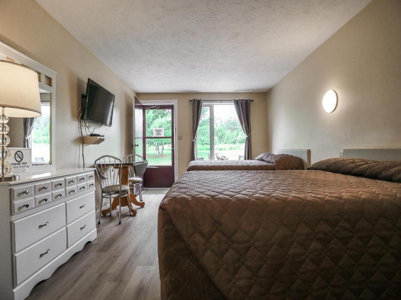 Atlantic Motel image