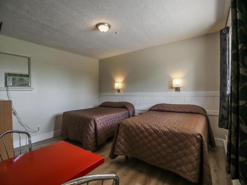 Atlantic Motel image
