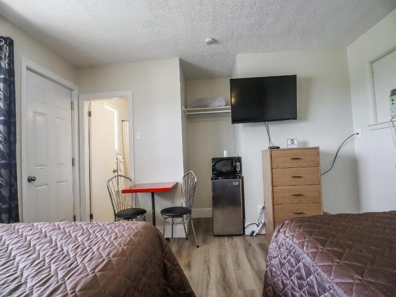 Atlantic Motel image