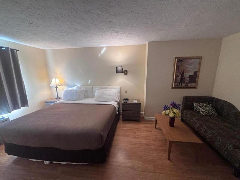 Atlantic Motel image
