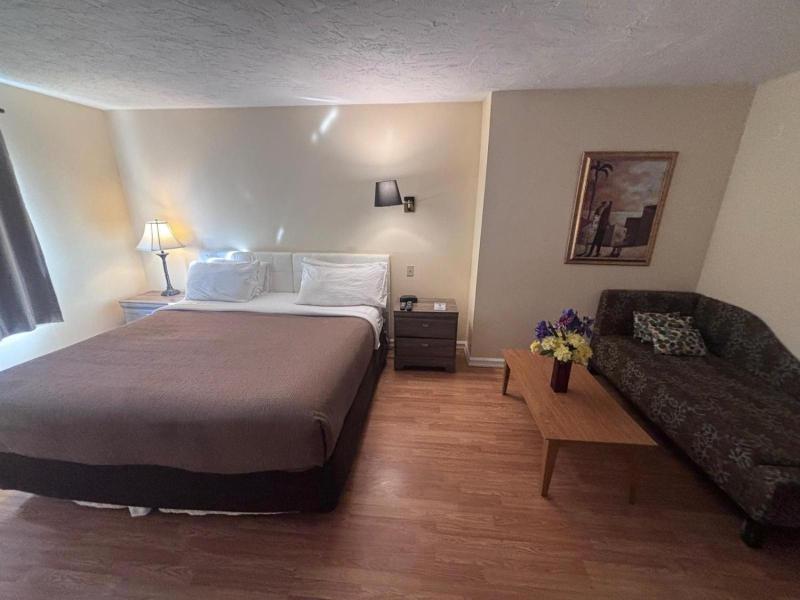 Atlantic Motel image