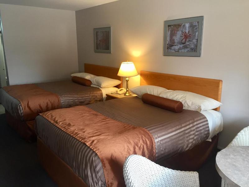 Avalon Inn