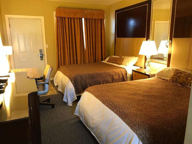 Cardinal Court Motel image