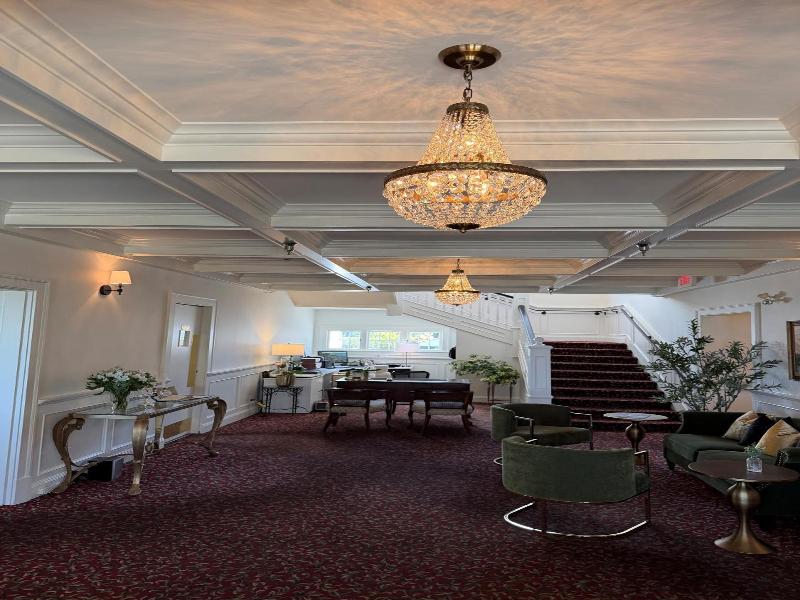 Crown Mansion Boutique Hotel & Villas