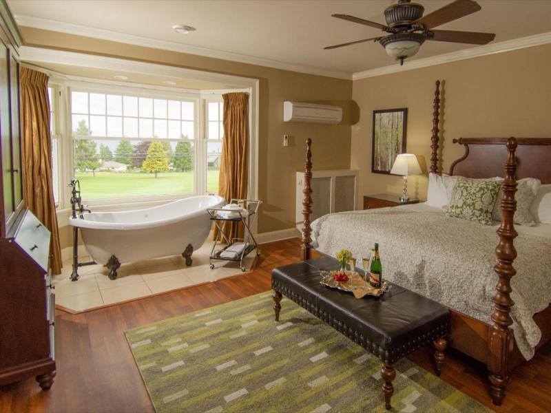 Crown Mansion Boutique Hotel & Villas