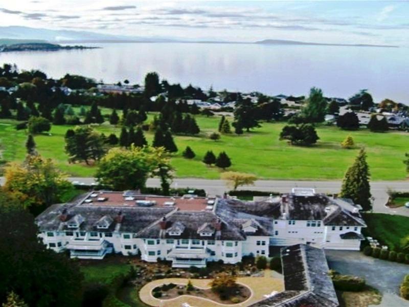 Crown Mansion Boutique Hotel & Villas