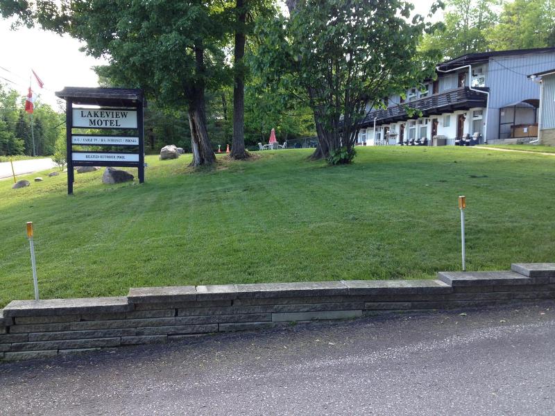 Lakeview Motel — photo 27