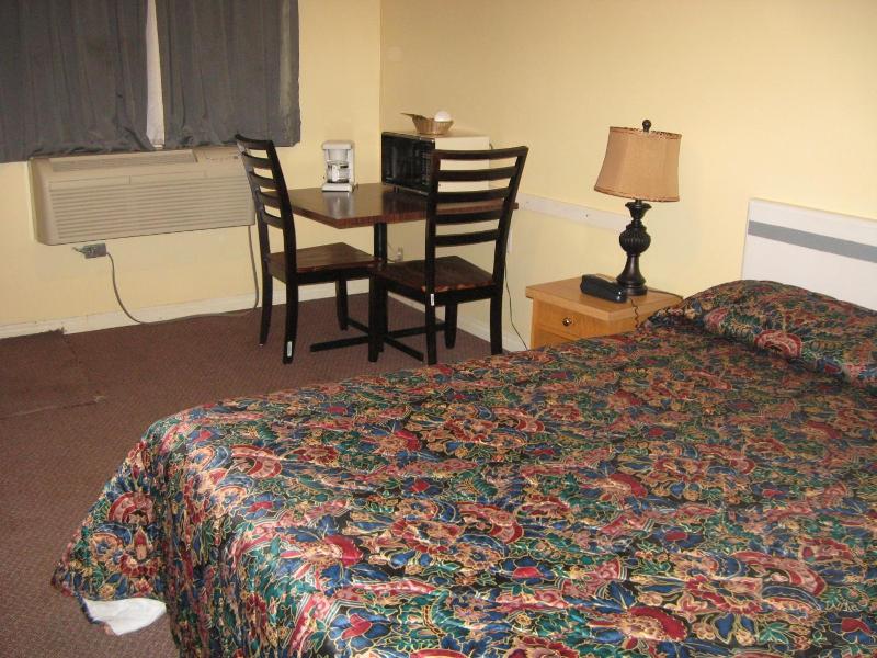 Pals Motel And Rv Park, Medicine Hat