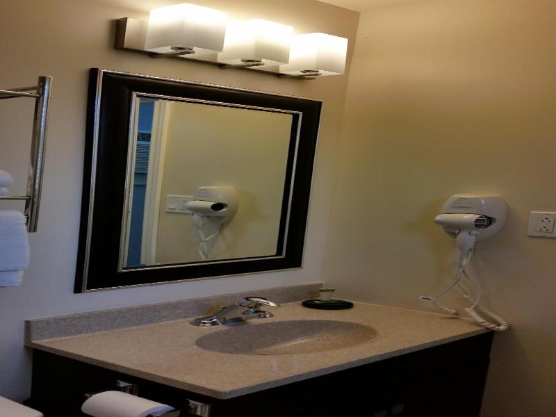 Nipissing Inn image