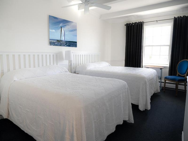 Telegraph House Motel image