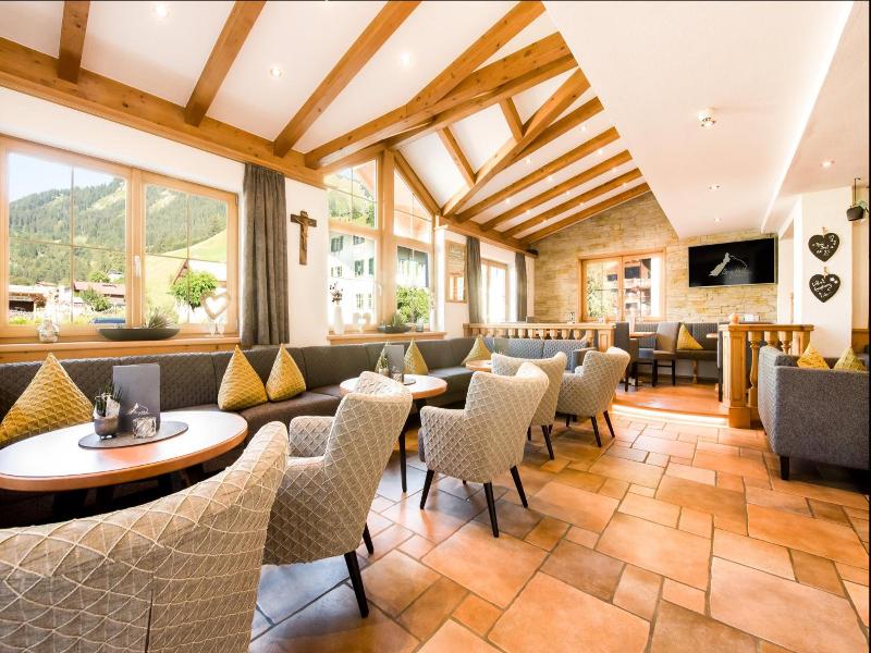 Wohlfühlhotel Berg Heil image