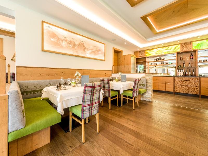 Wohlfühlhotel Berg Heil image