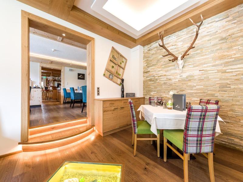 Wohlfühlhotel Berg Heil image