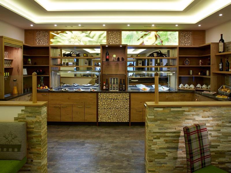 Wohlfühlhotel Berg Heil image