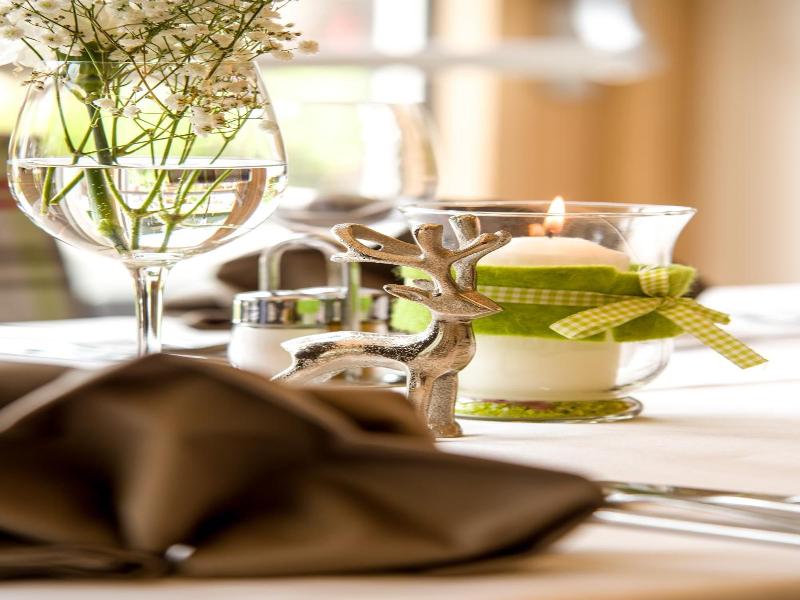 Wohlfühlhotel Berg Heil image