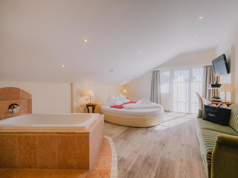 ... Mein Romantisches Hotel Toalstock image