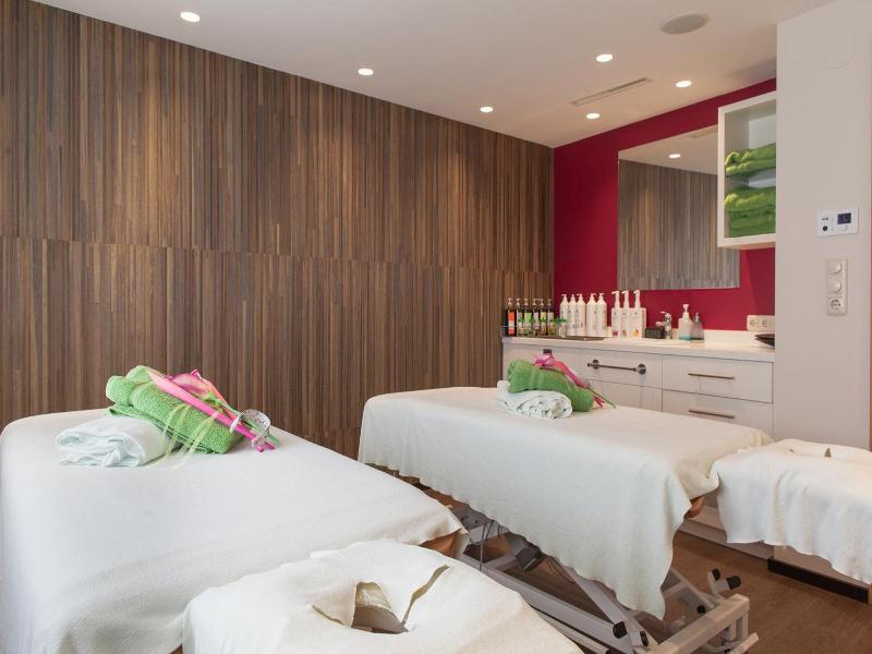 ... Mein Romantisches Hotel Toalstock image