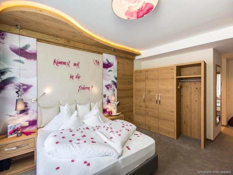 ... Mein Romantisches Hotel Toalstock image