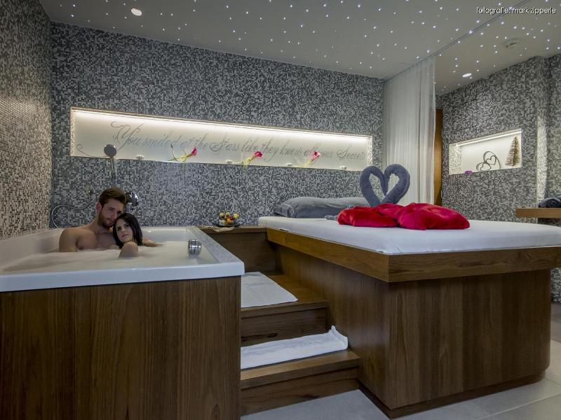 ... Mein Romantisches Hotel Toalstock image