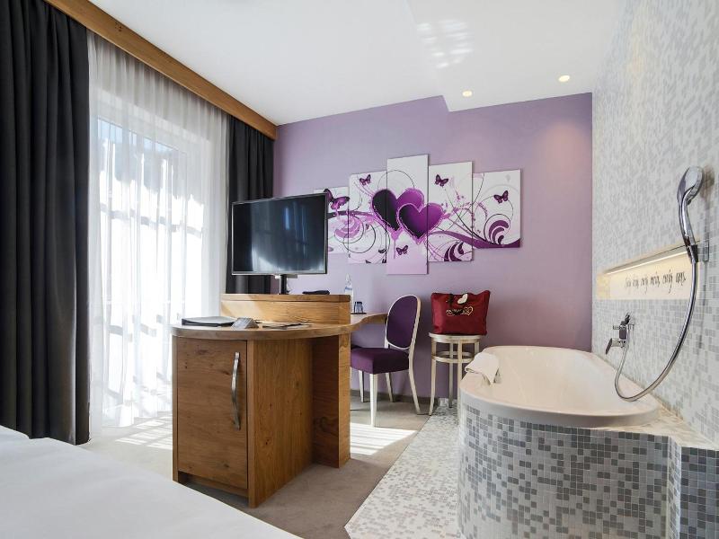... Mein Romantisches Hotel Toalstock image