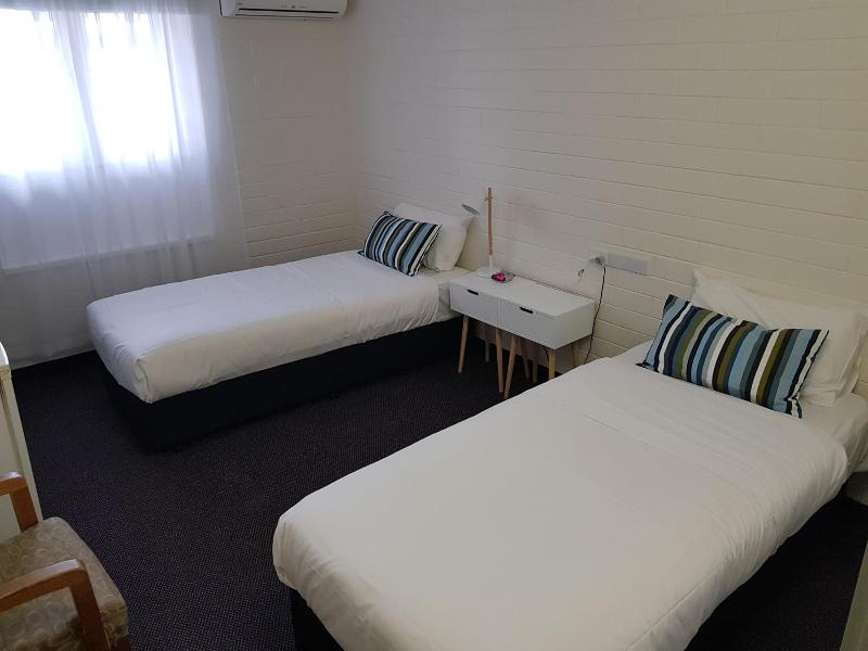 Morphett Arms Hotel image