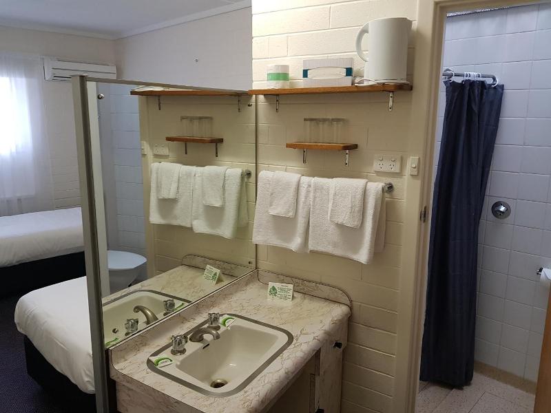 Morphett Arms Hotel image