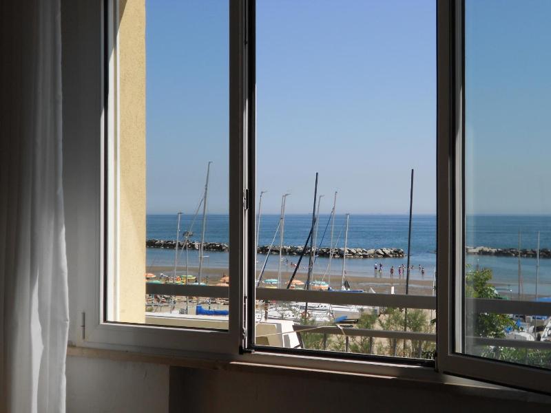 Hotel Laguna Blu image