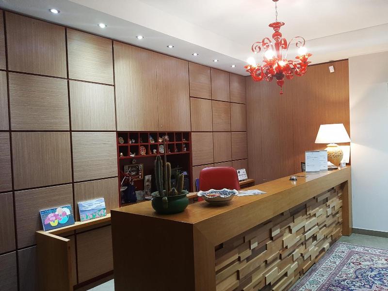 Giga Hotel image