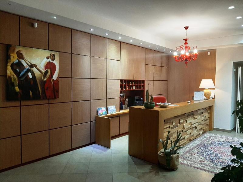Giga Hotel image