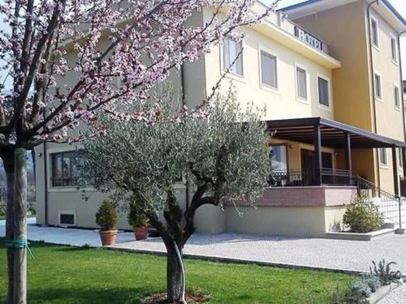 Giga Hotel image