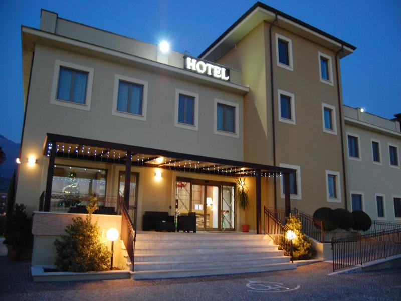 Giga Hotel image